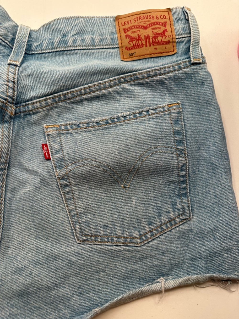 Levi's Light Blue 501 Button-Fly Jeans - Picture 3 of 4